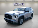 Used 2025 Toyota Sequoia SR5 image 2