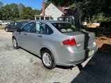 Used 2011 Ford Focus SE image 4