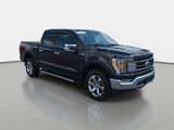 Used 2023 Ford F150 Lariat w/ Max Trailer Tow Package image 3