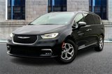 Used 2022 Chrysler Pacifica Limited image 2