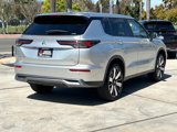 New 2025 Mitsubishi Outlander SE image 6