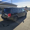 Used 2019 Dodge Grand Caravan SE image 3
