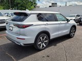 New 2025 Mitsubishi Outlander SE image 4