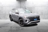 New 2025 Volkswagen Atlas Peak Edition SE image 2