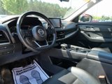 Used 2021 Nissan Rogue SV image 6