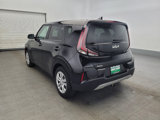 Used 2023 Kia Soul LX image 5