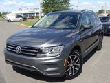 Used 2021 Volkswagen Tiguan SE w/ Panoramic Sunroof Package image 3