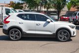 Used 2023 Volvo XC40 B5 Plus image 4
