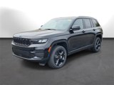 New 2025 Jeep Grand Cherokee Altitude image 4