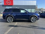 New 2025 Nissan Pathfinder SL w/ SL Premium Package image 2
