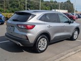 Used 2022 Ford Escape SE image 3