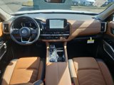 New 2025 Nissan Pathfinder Platinum image 2