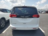 Used 2022 Chrysler Voyager LX image 5