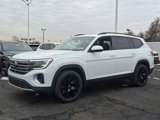 New 2025 Volkswagen Atlas SE image 2