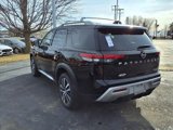 New 2025 Nissan Pathfinder Platinum image 5