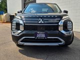 New 2025 Mitsubishi Outlander SE image 2