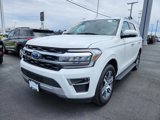 Used 2024 Ford Expedition Limited image 3