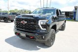 Used 2024 Chevrolet Silverado 2500 ZR2 w/ Technology Package image 3
