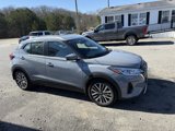 Used 2023 Nissan Kicks SV image 3