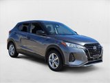 Used 2022 Nissan Kicks S image 3