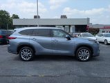 Certified 2023 Toyota Highlander Limited image 2