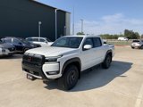 New 2025 Nissan Frontier PRO-4X w/ Tow Package image 3
