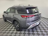 New 2025 Nissan Pathfinder Platinum image 5