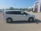 New 2026 Chrysler Pacifica Select image 6
