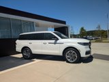 New 2025 Lincoln Navigator Reserve image 4