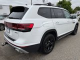New 2025 Volkswagen Atlas Peak Edition SE image 5