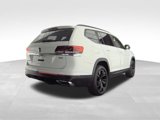 Used 2022 Volkswagen Atlas SE w/ Panoramic Sunroof Package image 3