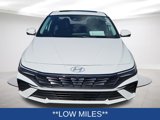 Used 2024 Hyundai Elantra Limited image 2