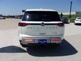 Used 2023 Nissan Pathfinder Platinum image 4