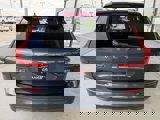 Used 2022 Volvo XC60 B5 Momentum w/ Advanced Package image 5