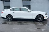 Used 2024 BMW i5 eDrive40i w/ Premium Package image 3