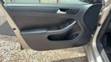 Used 2014 Volkswagen Jetta SE image 2