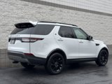 Used 2017 Land Rover Discovery SE image 3