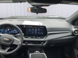 New 2025 Chevrolet Equinox LT image 2