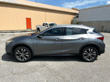 Used 2017 INFINITI QX30 Premium w/ Navigation Package image 6