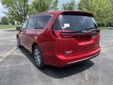 New 2025 Chrysler Pacifica Pinnacle image 3