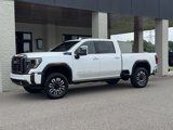 Used 2024 GMC Sierra 2500 Denali Ultimate image 4