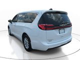 Used 2023 Chrysler Pacifica Touring-L image 3