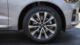 Used 2023 Volvo XC60 B5 Plus image 6