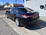 Used 2018 Toyota Camry LE image 3