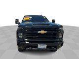 Used 2024 Chevrolet Silverado 2500 Custom w/ Custom Value Package image 2