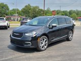 New 2025 Chrysler Pacifica Pinnacle image 2