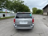 Used 2020 Dodge Grand Caravan SE image 4
