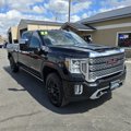 Used 2022 GMC Sierra 3500 Denali w/ Denali Black Diamond Edition image 4