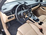 Used 2025 Porsche Macan image 4