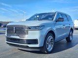 New 2025 Lincoln Navigator Reserve image 3